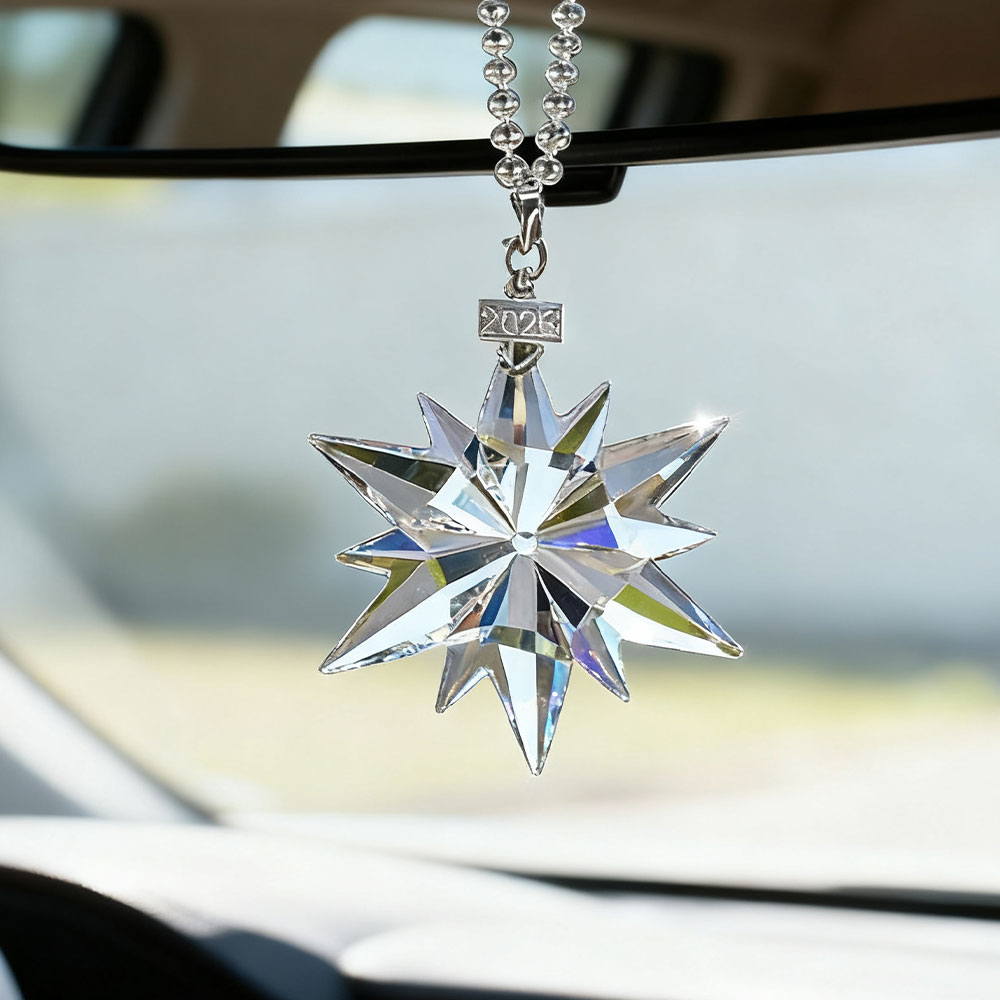 クリスマスツリーペンダント装飾カラフルな透明クリスタル雪の結 - Car Accessories Xmas Gifts のレビューと価格