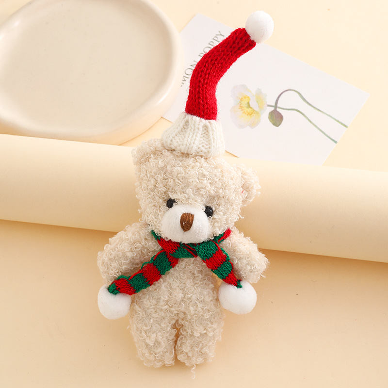かわいいクリスマスをテーマにしたクマのキーホルダーぬいぐるみ - Car Accessories Xmas Gifts のレビューと価格