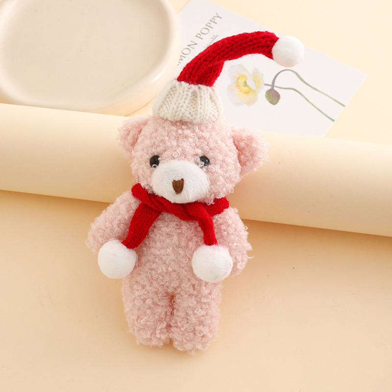 かわいいクリスマスをテーマにしたクマのキーホルダーぬいぐるみ - Car Accessories Xmas Gifts のレビューと価格